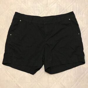 Lee One True Fit lower on the waist‎ black shorts size 16M